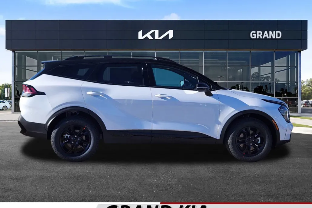 2025 Kia Sportage X-Pro photo 1