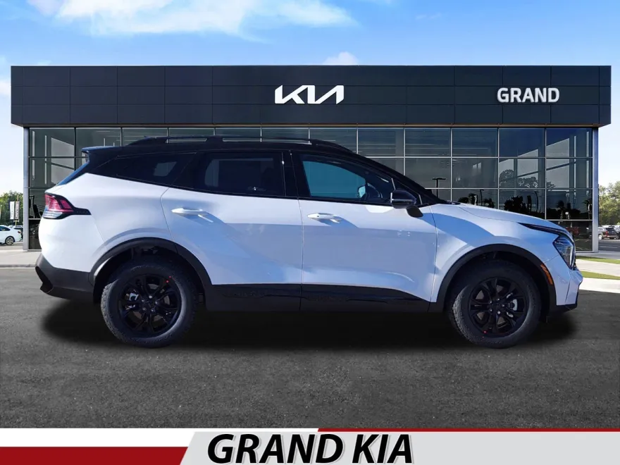 2025 Kia Sportage X-Pro photo 1