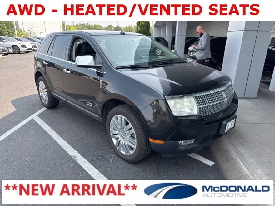 2009 Lincoln MKX Base photo 1