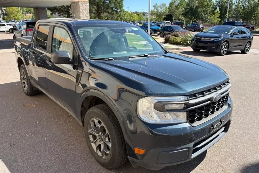 2022 Ford Maverick XLT photo 1