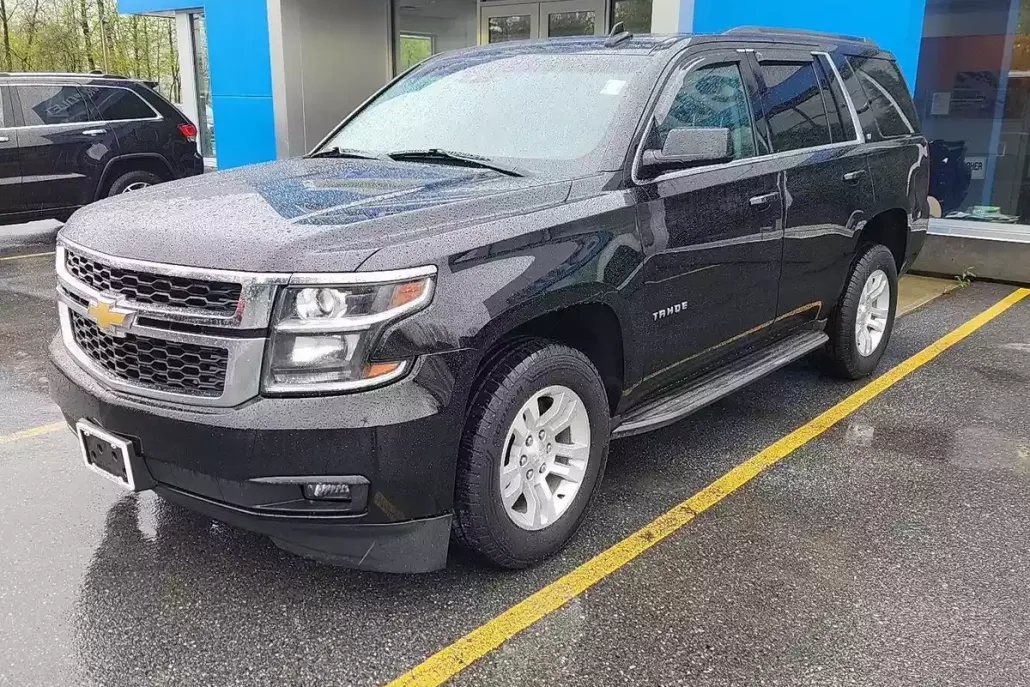 2019 Chevrolet Tahoe LT photo 1