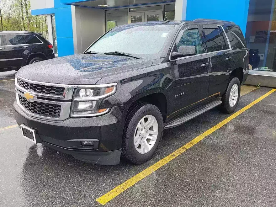 2019 Chevrolet Tahoe LT photo 1