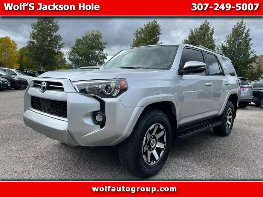 2024 Toyota 4Runner SR5 Premium photo 1