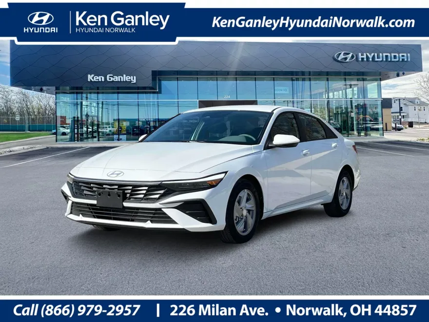 2025 Hyundai Elantra SE photo 1
