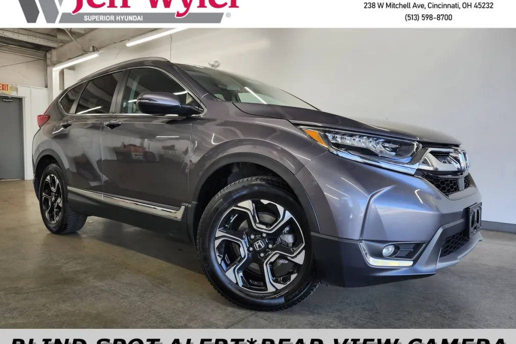 2018 Honda CR-V Touring photo 1