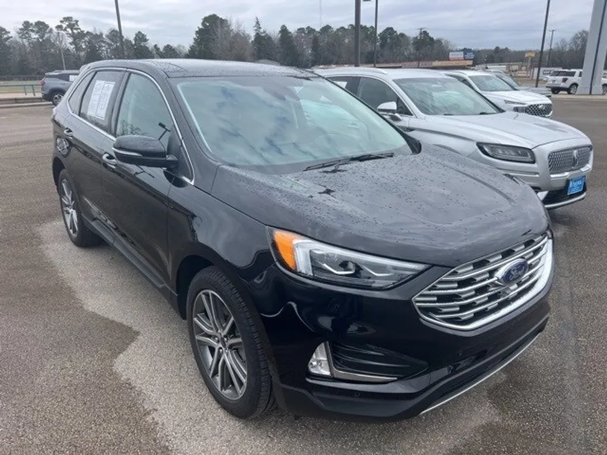 2024 Ford Edge Titanium photo 1