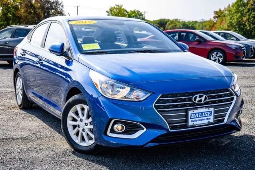 2019 Hyundai Accent SEL photo 1