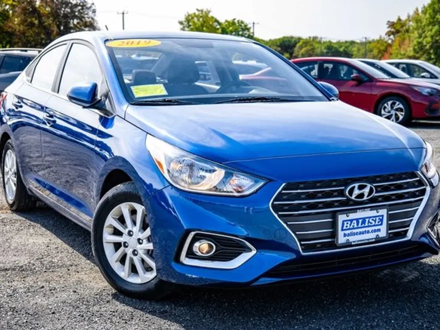 2019 Hyundai Accent SEL photo 1