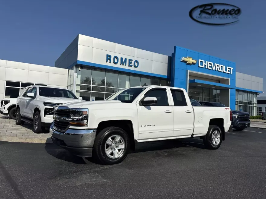 2019 Chevrolet Silverado 1500 LT photo 1