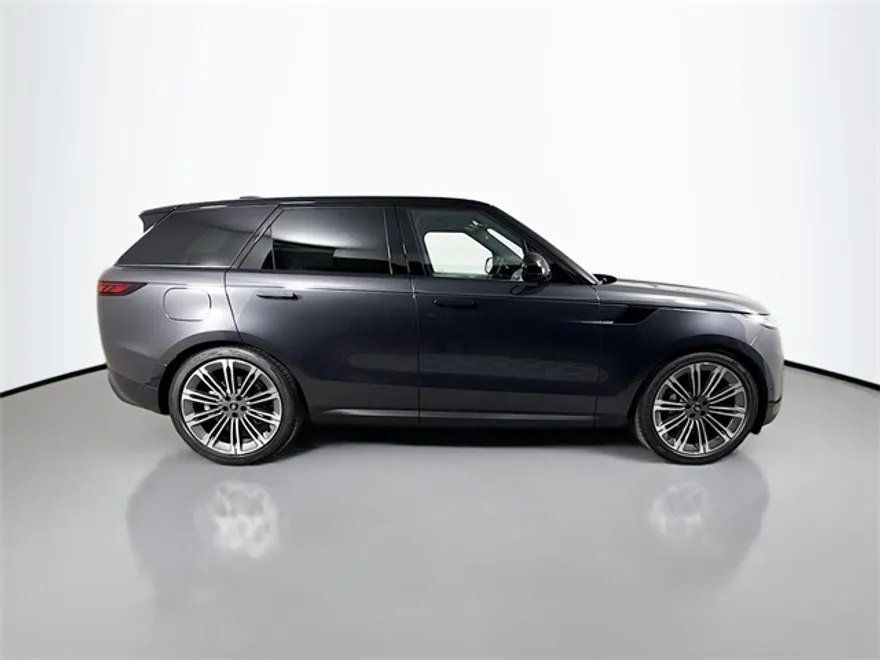 2025 Land Rover Range Rover Sport SE photo 1