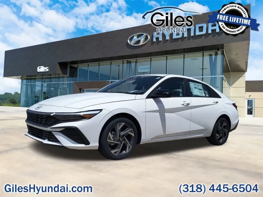 2025 Hyundai Elantra SEL Sport photo 1