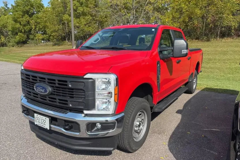 2023 Ford F-350 XL photo 1