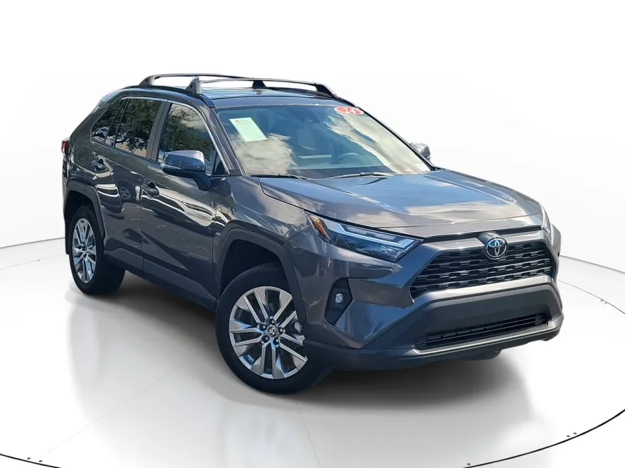 2024 Toyota RAV4 XLE Premium photo 1