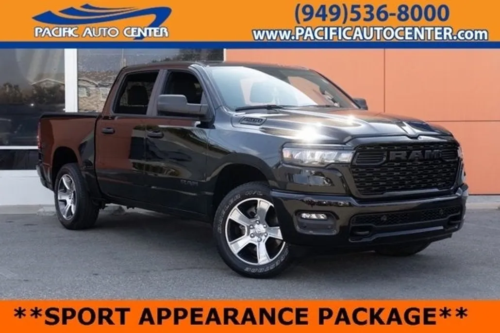 2025 Ram 1500 Tradesman photo 1