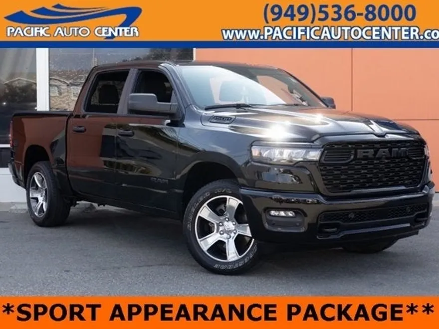 2025 Ram 1500 Tradesman photo 1