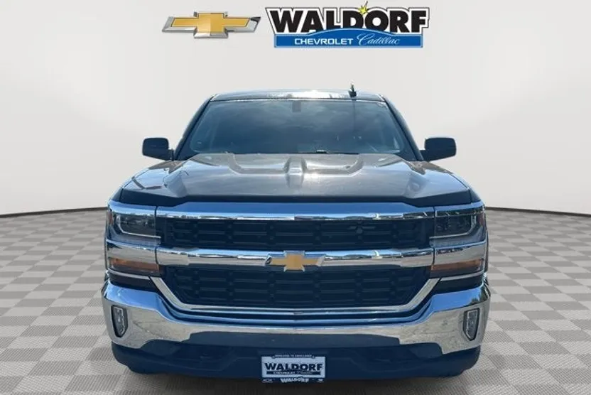 2018 Chevrolet Silverado 1500 LT photo 1