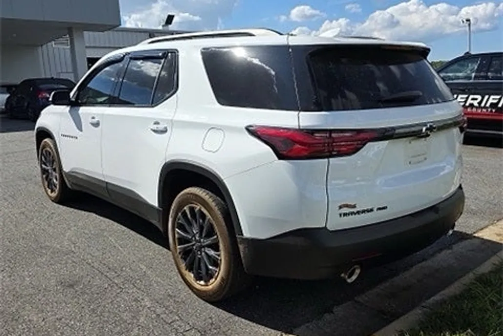 2023 Chevrolet Traverse RS photo 1