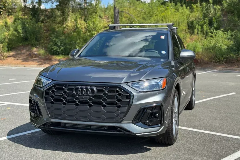2024 Audi Q5 S line Premium Plus photo 1