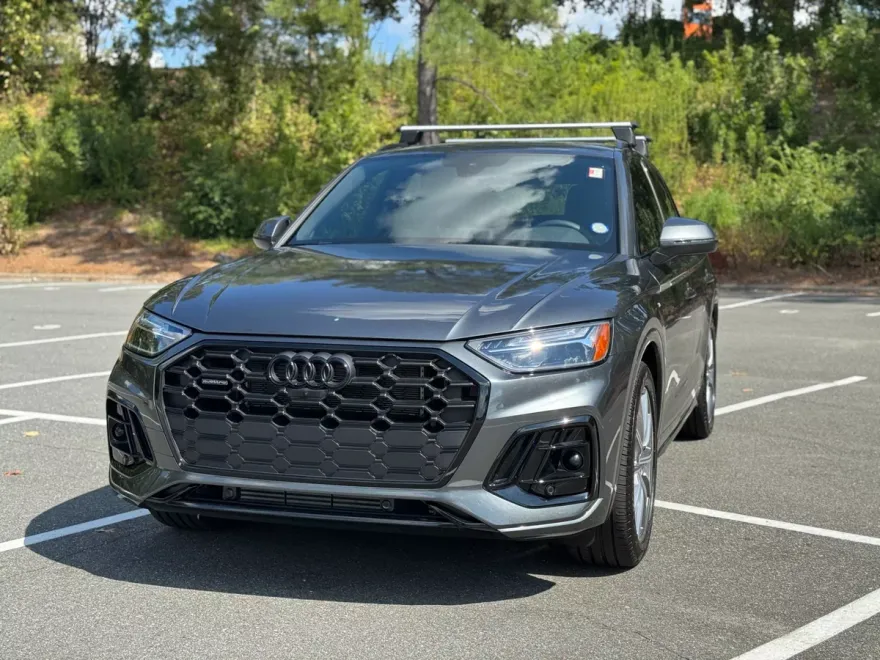 2024 Audi Q5 S line Premium Plus photo 1