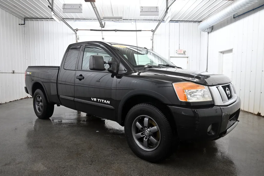 2014 Nissan Titan PRO-4X photo 1