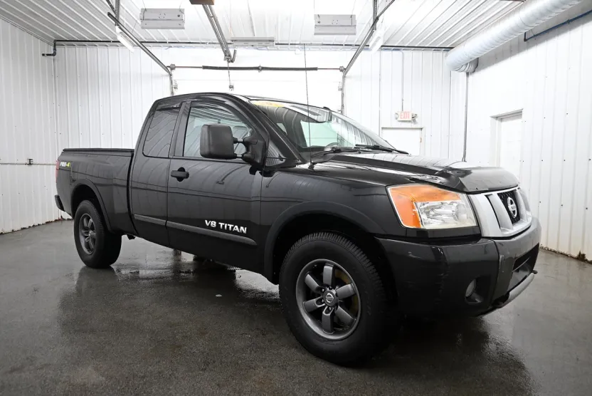 2014 Nissan Titan PRO-4X photo 1