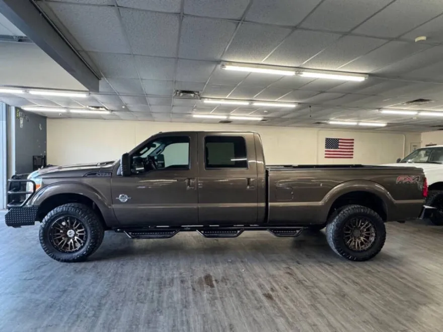 2015 Ford F-350 Lariat photo 1