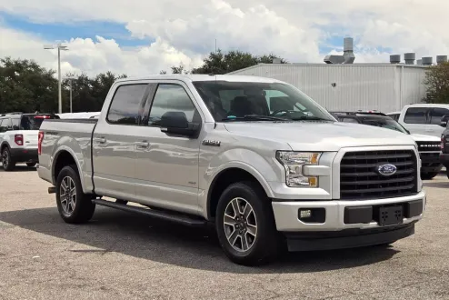 2017 Ford F-150 XLT photo 3