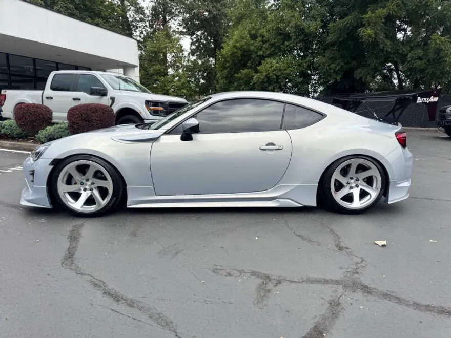 2013 Scion FR-S 10 Series photo 1
