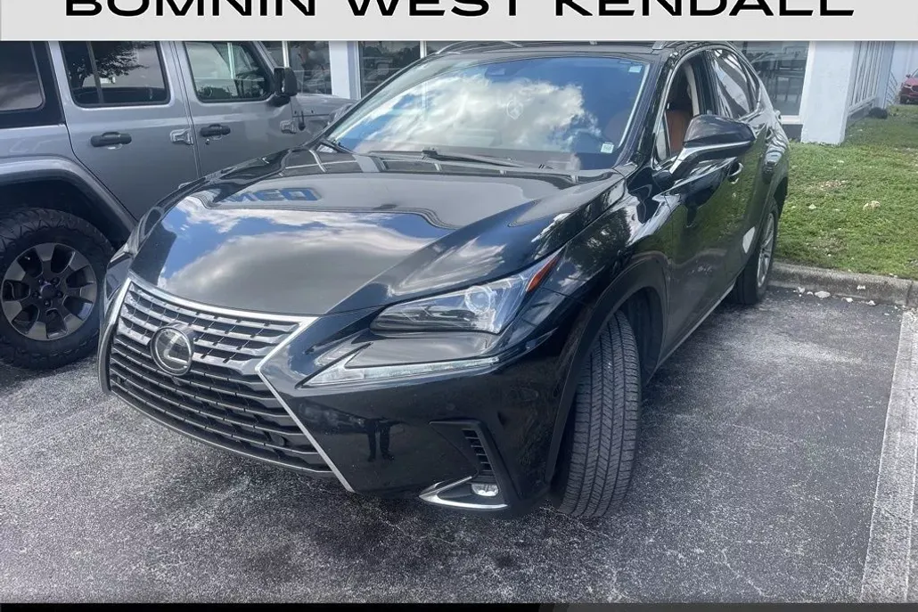 2021 Lexus NX 300 photo 1