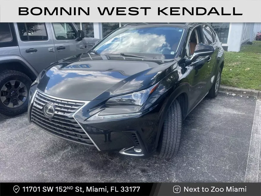 2021 Lexus NX 300 photo 1