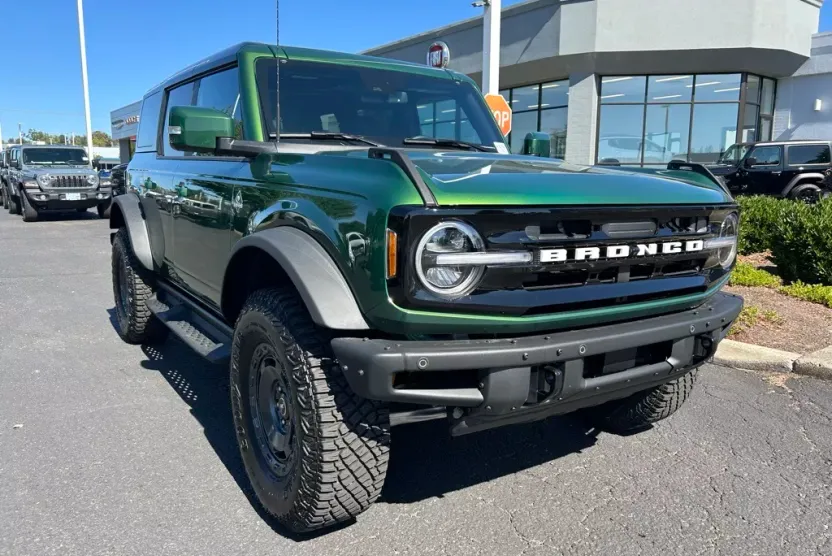 2024 Ford Bronco Outer Banks photo 1