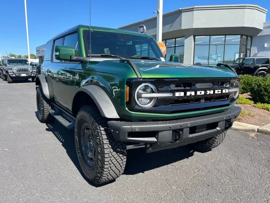 2024 Ford Bronco Outer Banks photo 1
