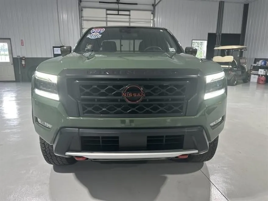 2022 Nissan Frontier PRO-4X photo 1