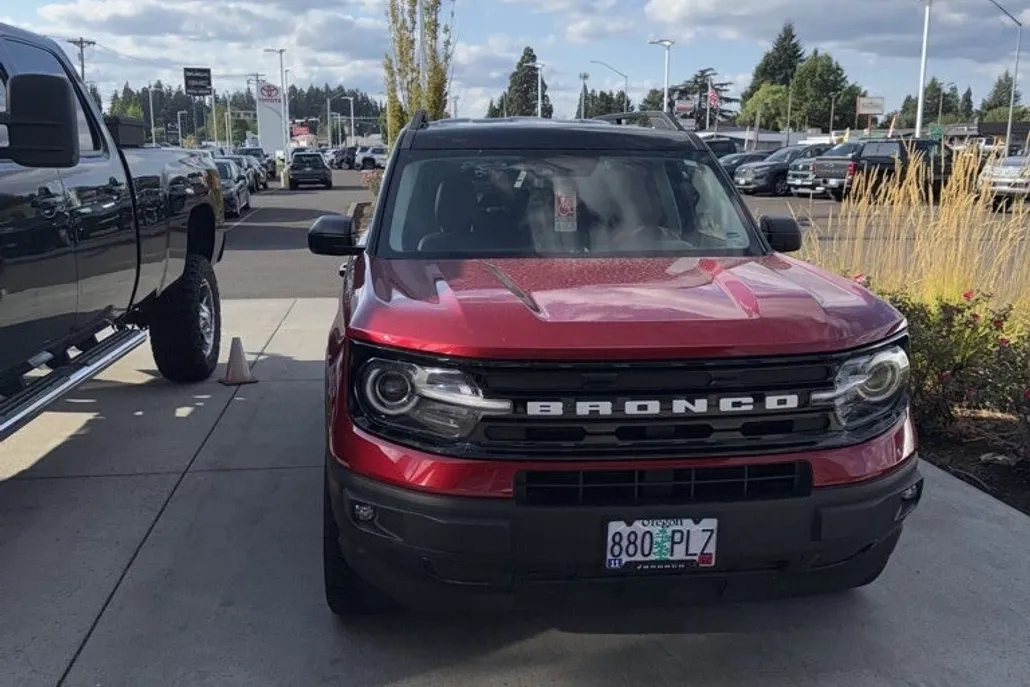 2021 Ford Bronco Sport Outer Banks photo 1