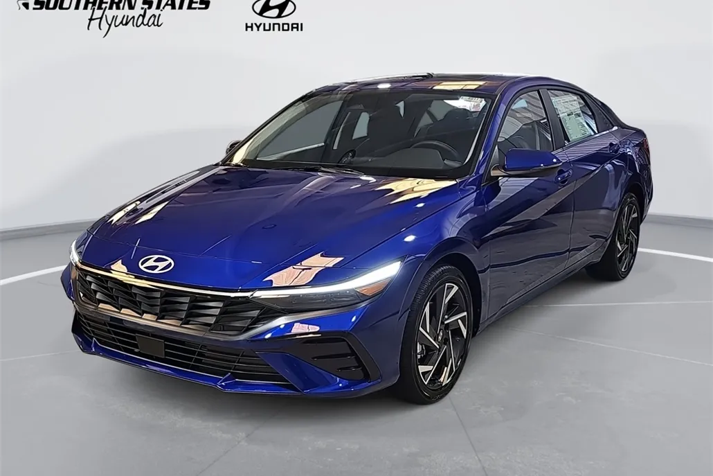 2025 Hyundai Elantra Limited photo 1