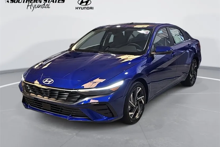 2025 Hyundai Elantra Limited photo 1