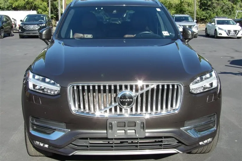 2022 Volvo XC90 T6 Inscription photo 1