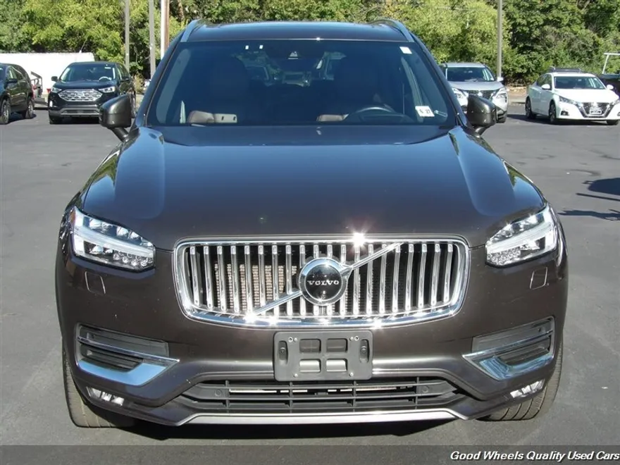 2022 Volvo XC90 T6 Inscription photo 1