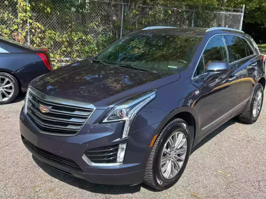 2019 Cadillac XT5 Luxury photo 1