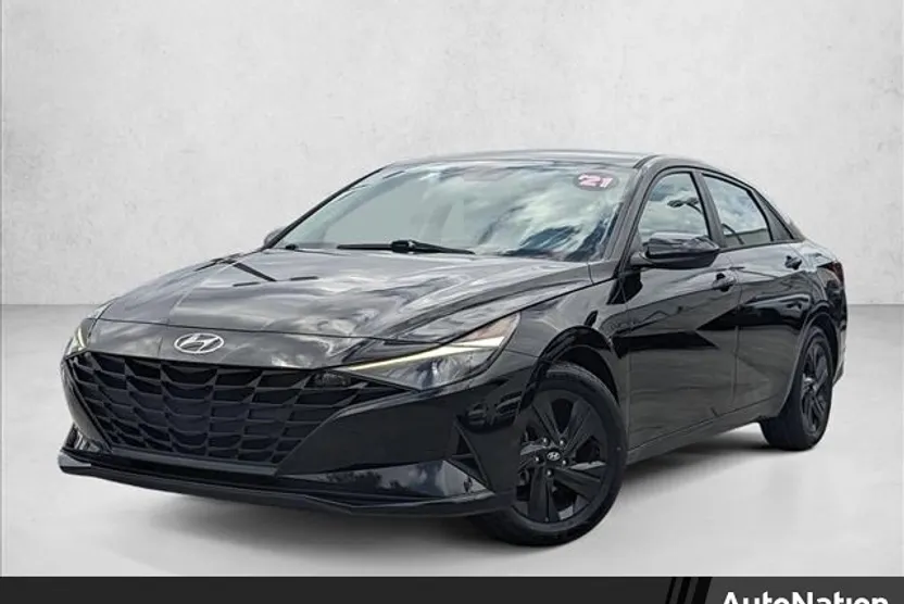 2021 Hyundai Elantra SEL photo 1
