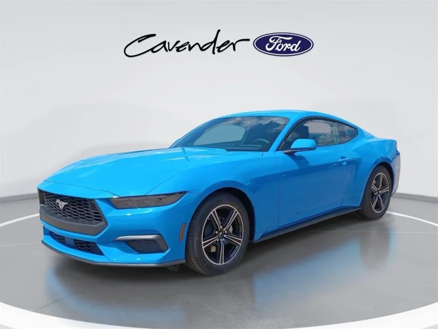 2025 Ford Mustang EcoBoost photo 1