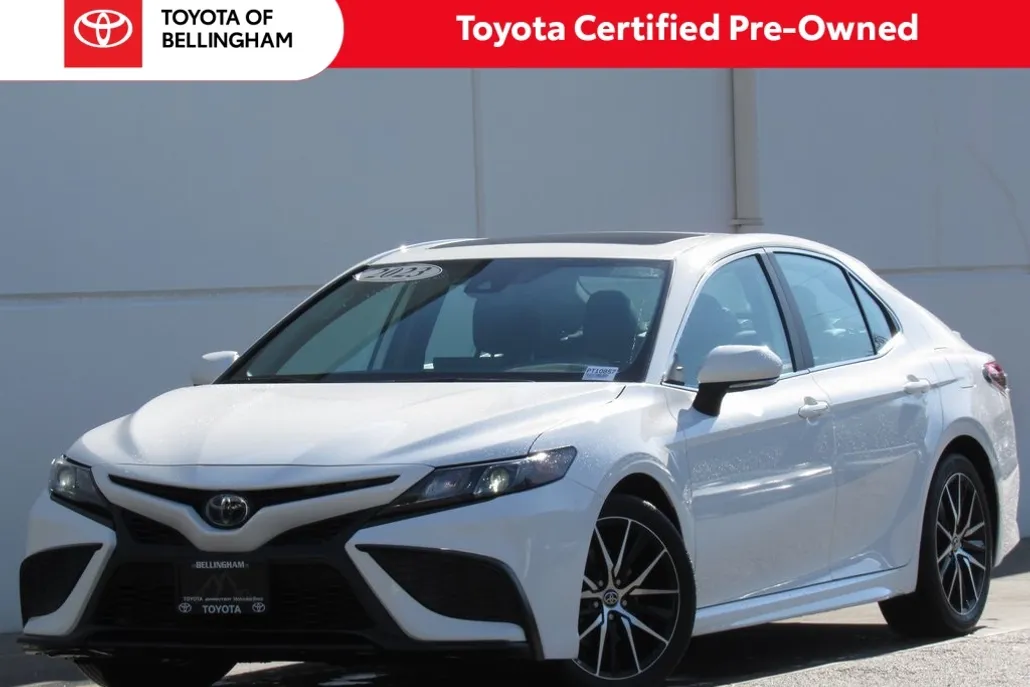 2023 Toyota Camry Hybrid SE photo 1