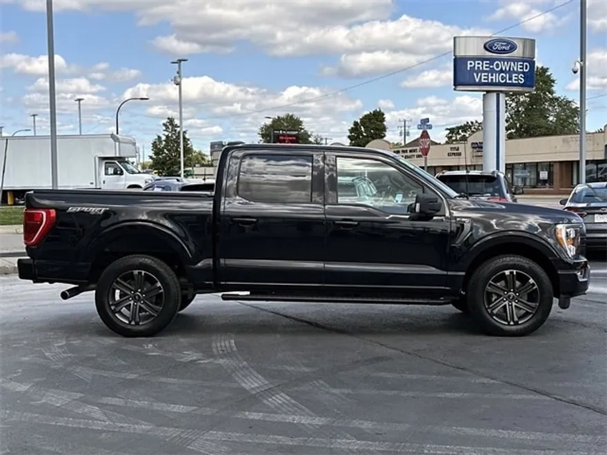 2021 Ford F-150 XLT photo 1