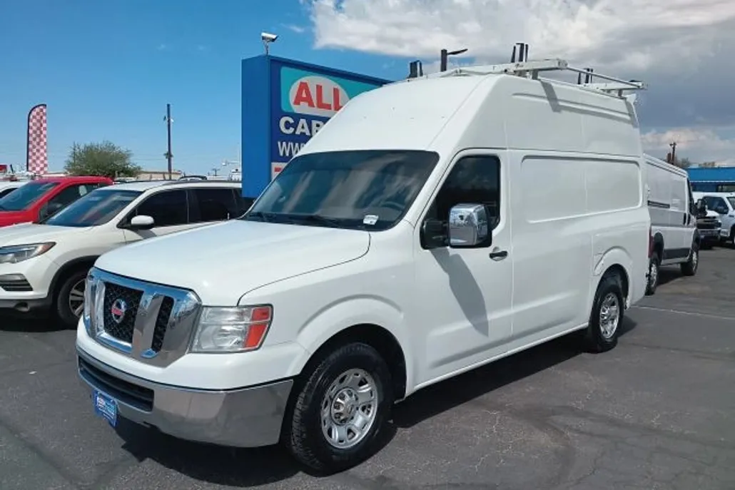 2013 Nissan NV3500 HD Cargo SV photo 1