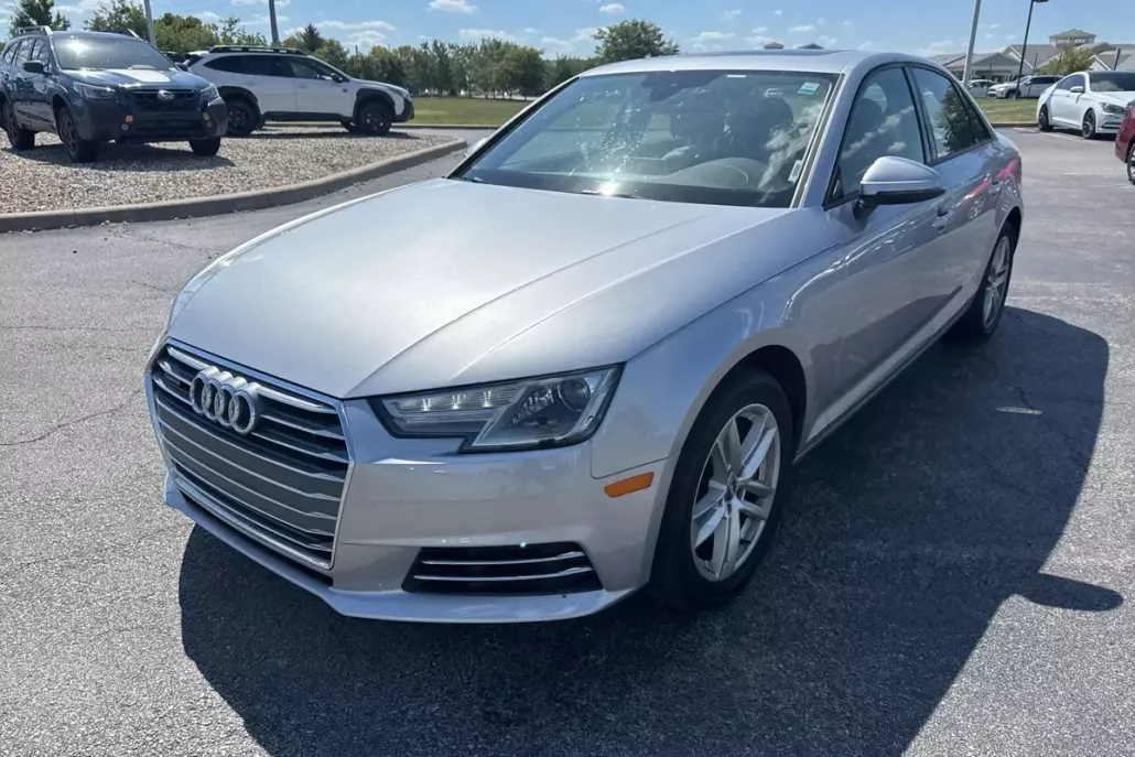 2017 Audi A4 2.0T Premium photo 1