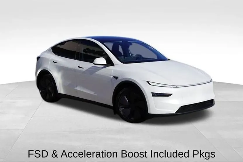 2026 Tesla Model Y Long Range photo 1