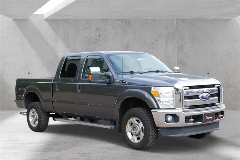 2011 Ford F-350 XLT photo 1