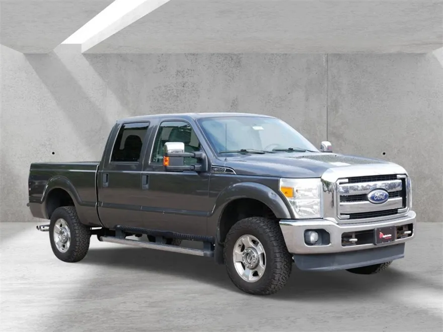 2011 Ford F-350 XLT photo 1