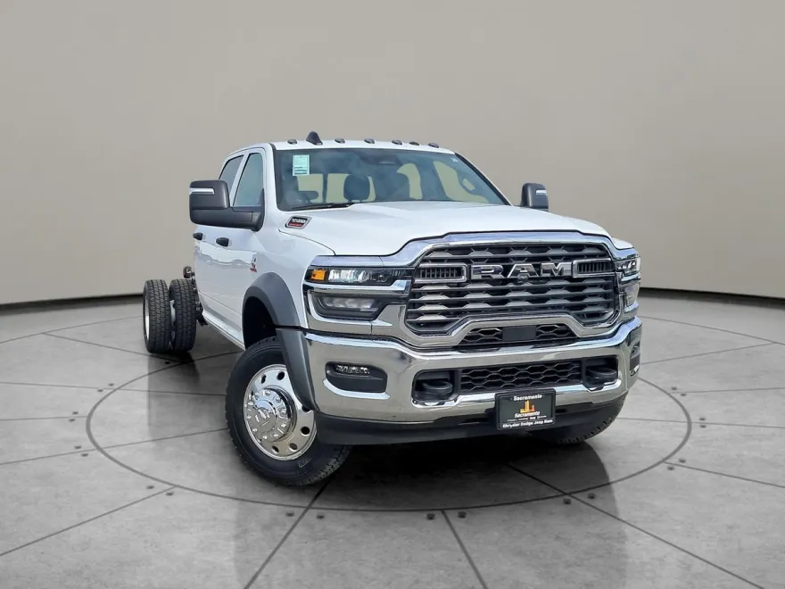 2025 Ram 5500 Tradesman photo 1