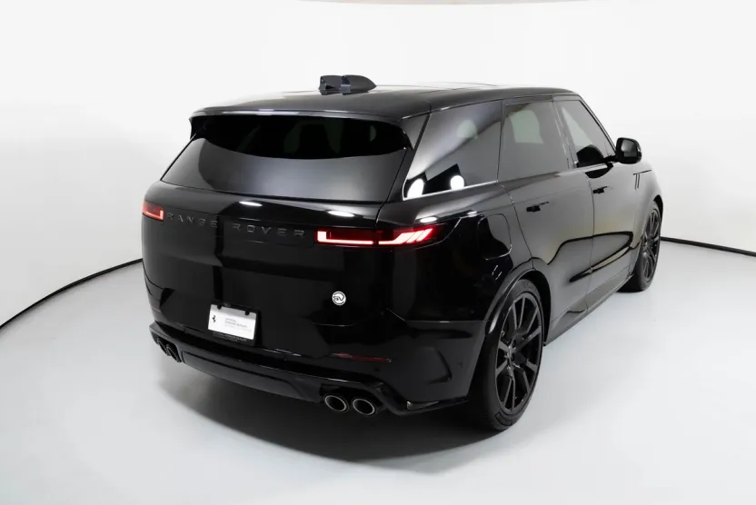 2024 Land Rover Range Rover Sport photo 1